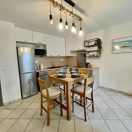Le Romarin - Air Conditioning And 1 Private Parking Space * Six-Fours-les-Plages